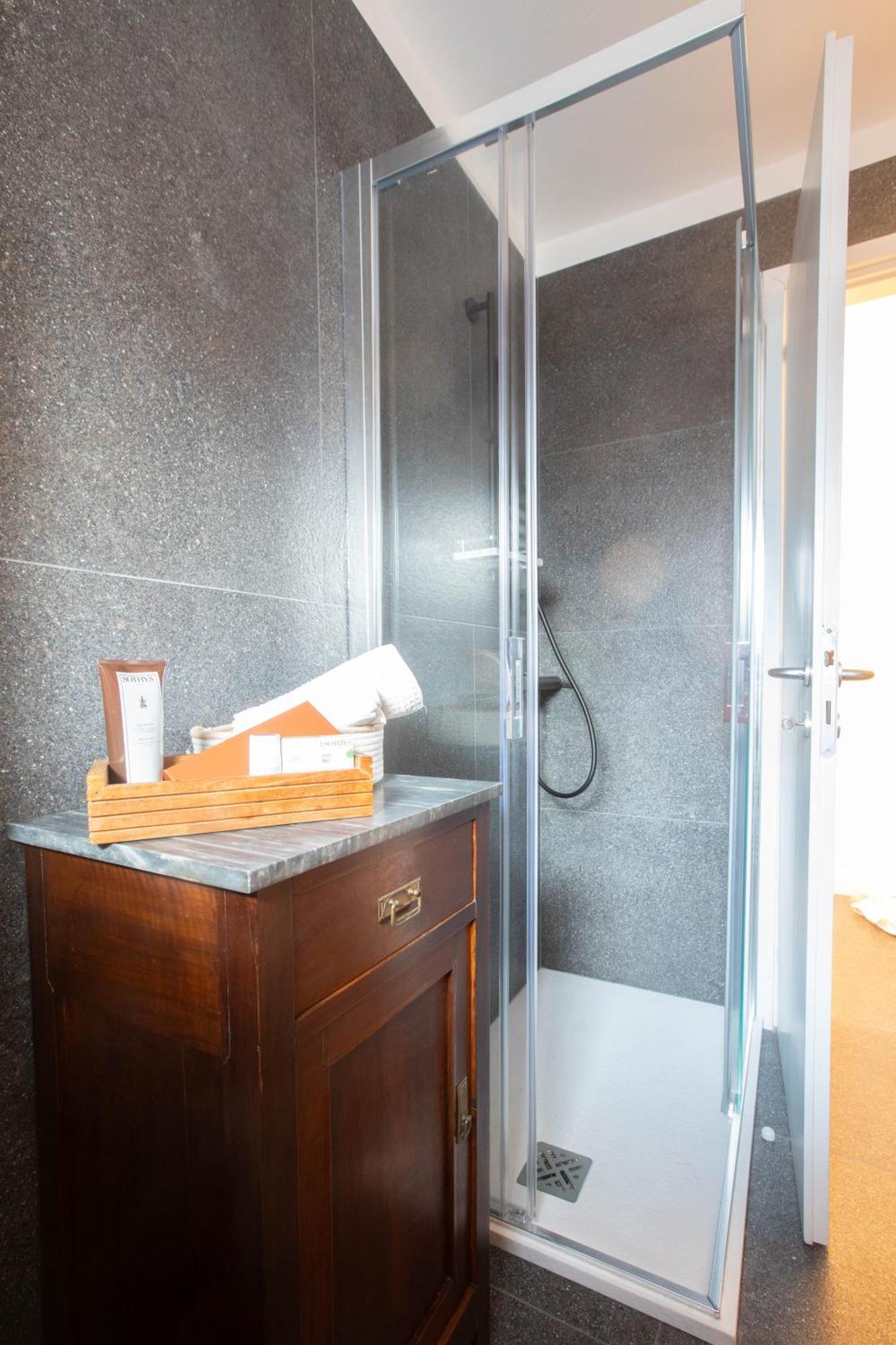 Ai Priori Aparthotel Gemona del Friuli Ngoại thất bức ảnh